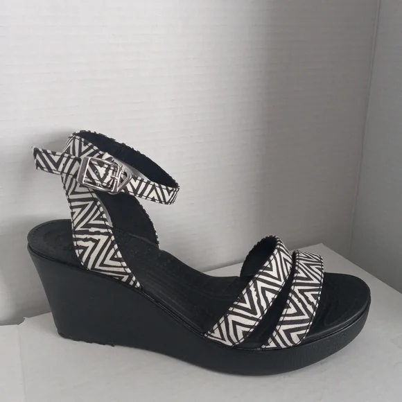 Crocs Black and White Patterned Wedge Platform Sandals Anckle Strap Sz 10w - Picture 1 of 12